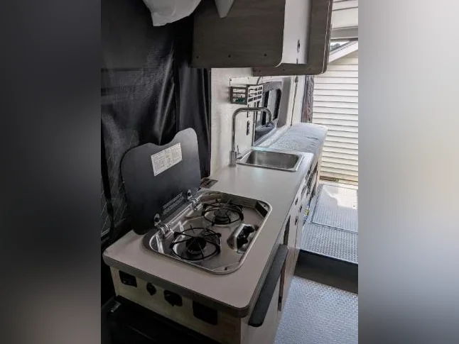 2023 Winnebago Solis 59PX thumbnail 5