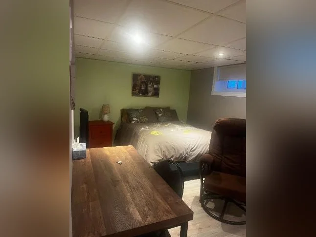 Chambre à louer travailleur de l'extérieur thumbnail 3