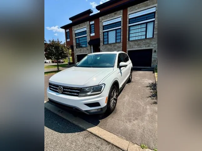 2018 Volkswagen Tiguan Comfortline 4MOTION | 7 places | Toit panoramique | 133 000 km