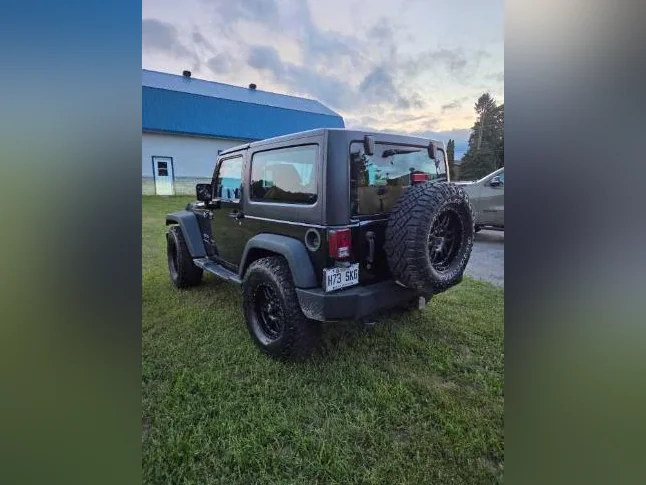 Jeep Wrangler Sport 2013 thumbnail 4