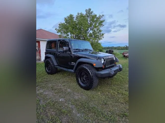 Jeep Wrangler Sport 2013 thumbnail 3