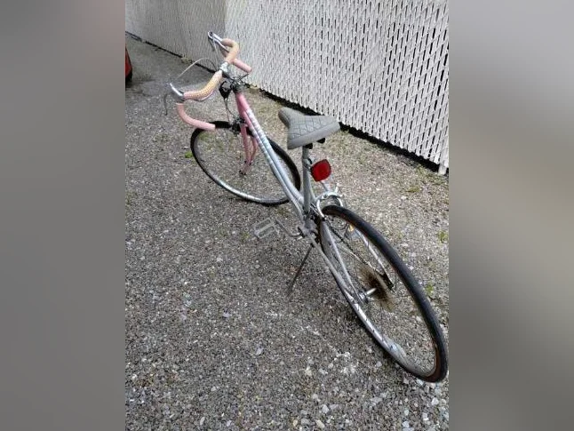 Vélo Huffy de route de 10 vitesses et roues de 27 pouces