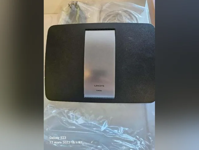 Rooter LINKSYS EA6900 pour Internet