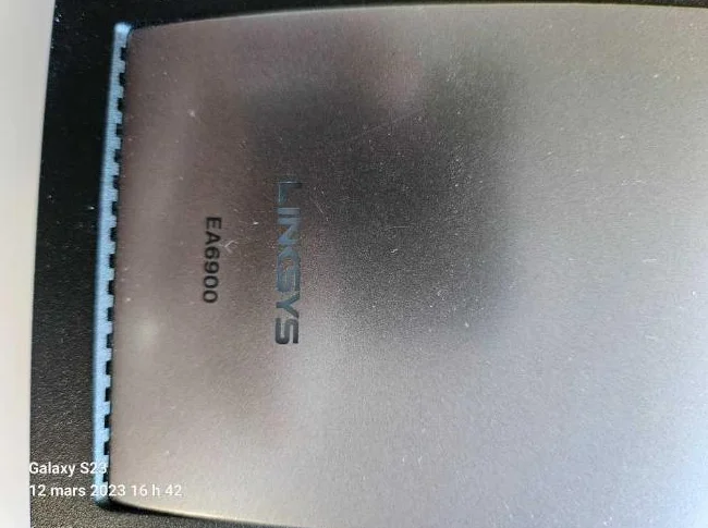 Rooter LINKSYS EA6900 pour Internet thumbnail 5