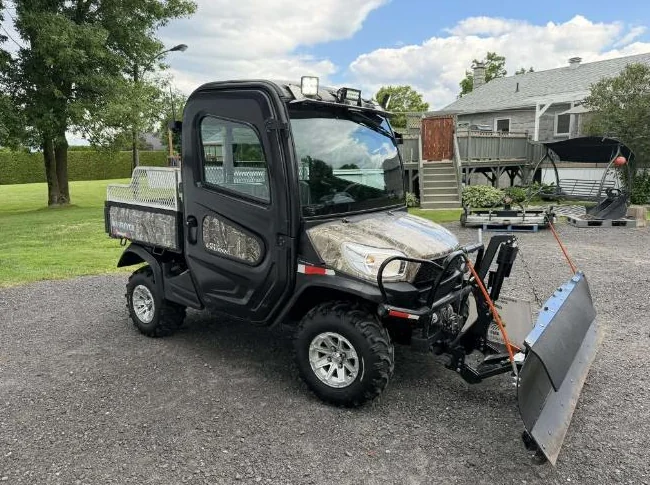 Kubota RTV 1100 2018 avec 908 heures à vendre thumbnail 4
