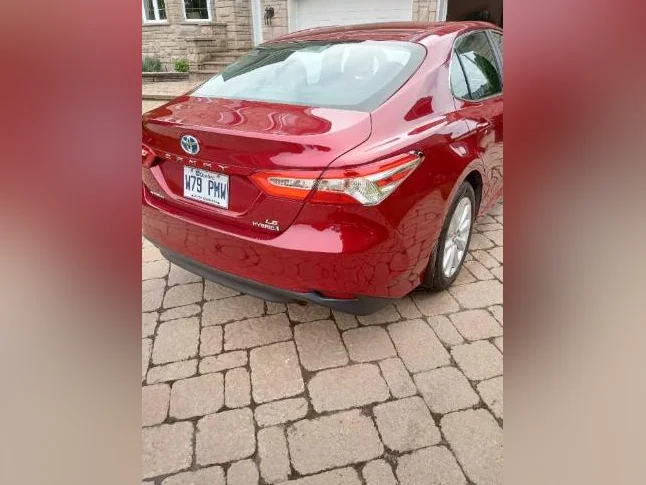 Toyota Camry LE hybride 2018 thumbnail 4