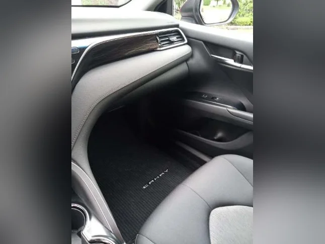 Toyota Camry LE hybride 2018 thumbnail 5