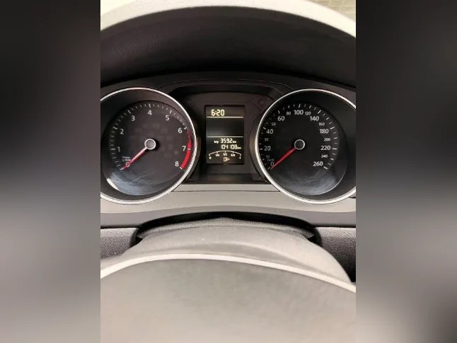 Jetta 2015 104600 km thumbnail 8