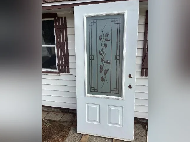 Belle porte avec pantures vitredecorative