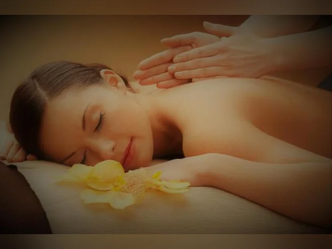 Massage thérapeutique/détente PROFESSIONNEL pour H et F thumbnail 2