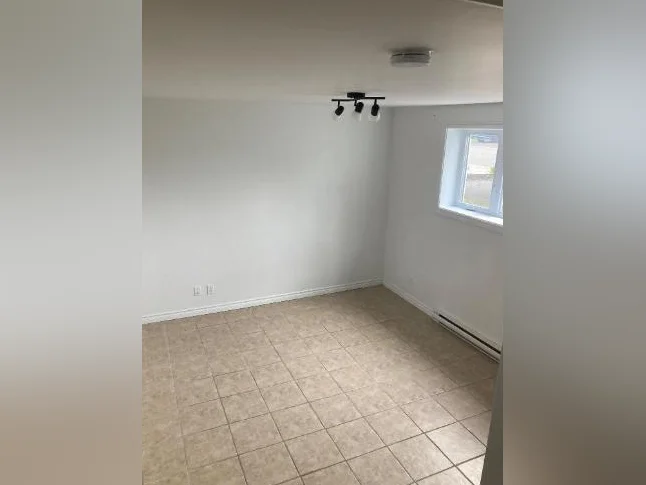 Appartement Grand 5 1/2 thumbnail 9