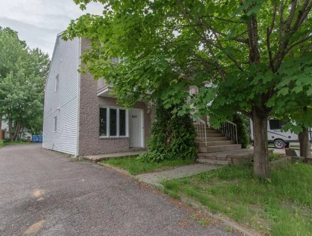 Logement 4 1/2 à louer St-Jérôme pour le 1er juillet 1 450$
