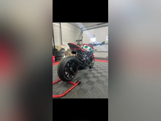 MV Agusta dragster RC 2022