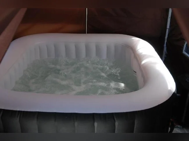 Spa portatif pompe et chauffe eau intérieur extérieur avec abri portatif thumbnail 2