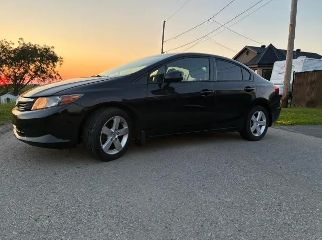 Honda civic lx 2012
