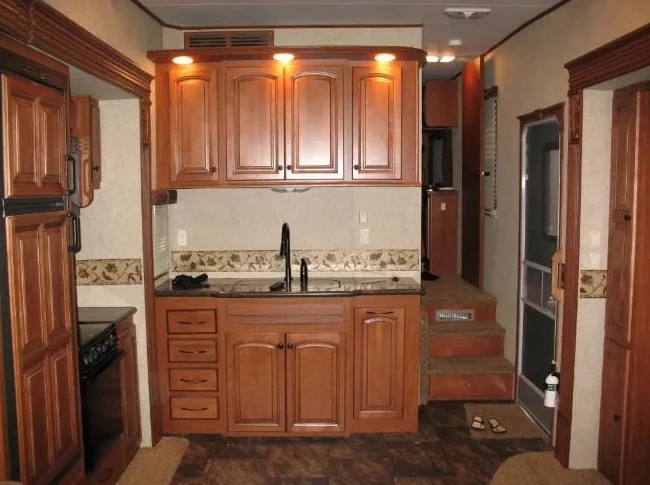 Fifthwheel Big Country 2011 3250TS thumbnail 5