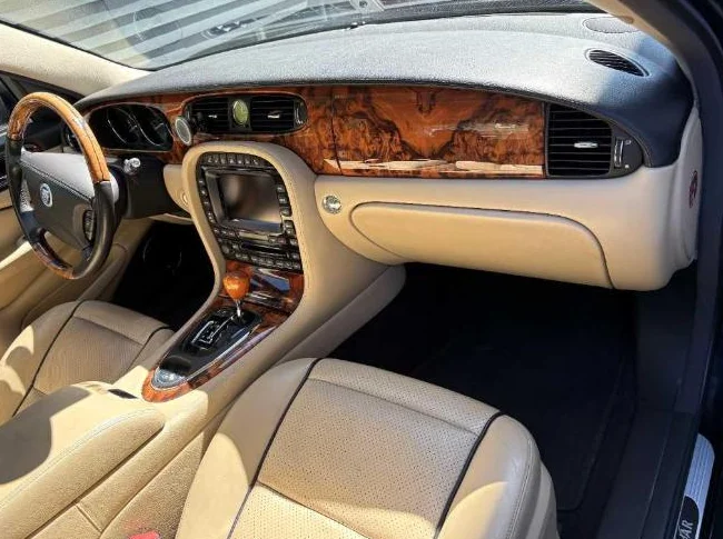 JAGUAR XJ 2009 thumbnail 7