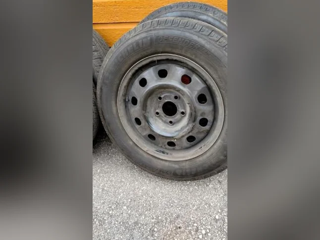 Pneu d'été avec jante Michelin