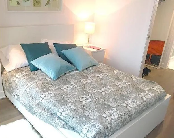 Condo 1 chambre entièrement meublé – Tour des Canadiens (1 990 $/mois) thumbnail 7