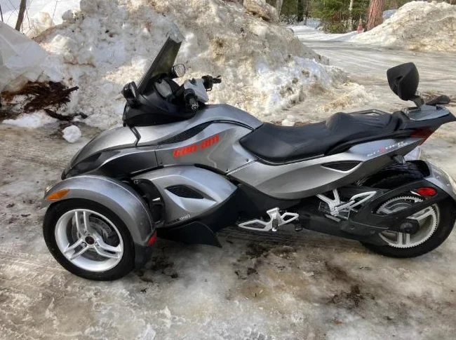 CAN am Spyder 2011