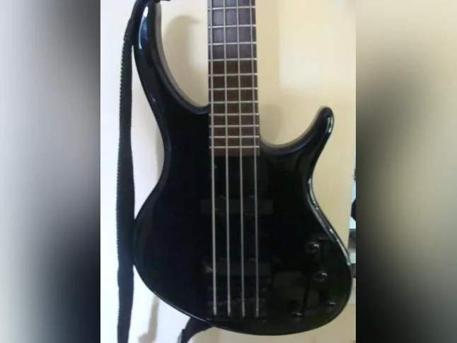 Basse Tobie de Tobias thumbnail 2