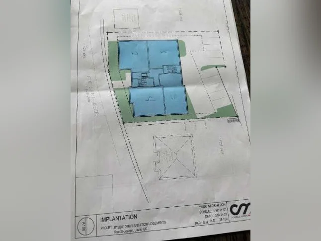 Terrain à vendre St-Vincent de Paul pour possibilité de construction 12 logements