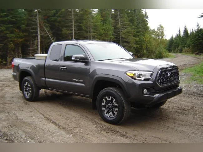 Camion Tacoma 2018
