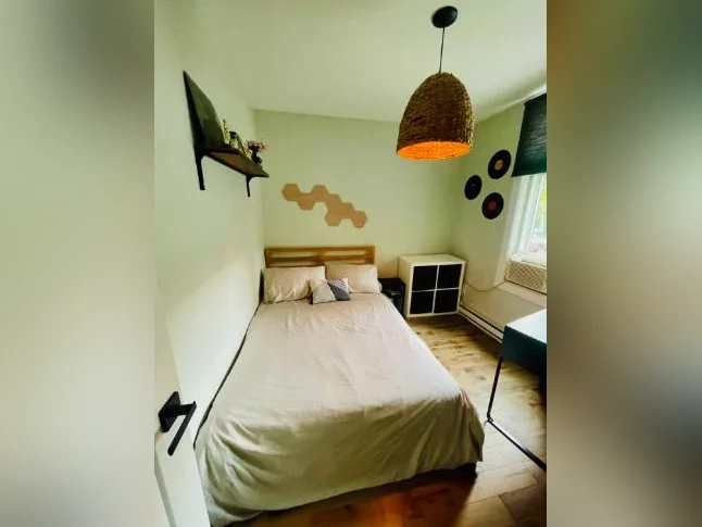 CESSION DE BAIL – SPACIEUX 7½ AVEC COUR PRIVÉE – VIEUX-ROSEMONT thumbnail 8
