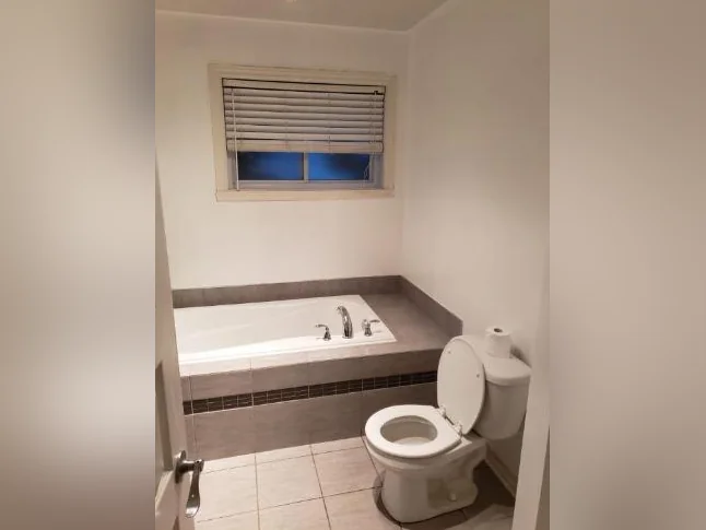 Appartement de 3 chambres à louer dans un duplex thumbnail 5