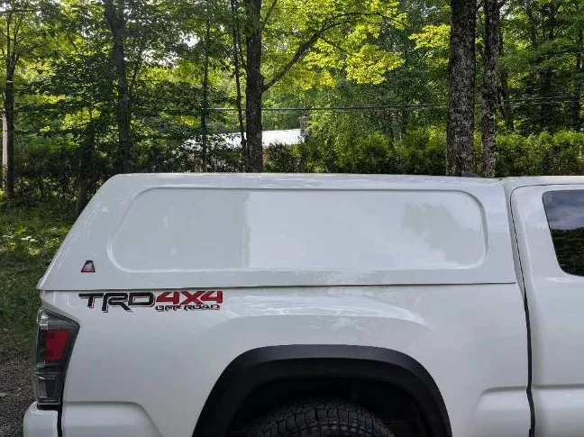 Tacoma 6ft Cap-it Legend Fiberglass Cap 2016–2023 White