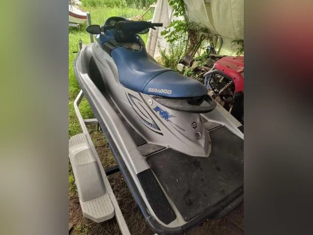 SEA-DOO RXDI -951. MOTEUR NEUF thumbnail 4