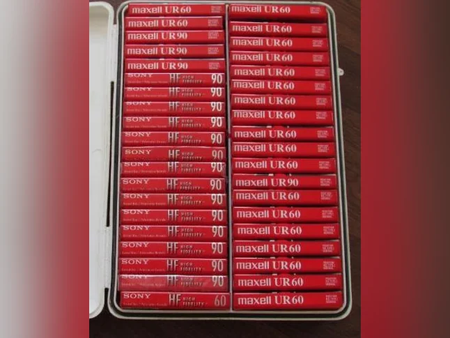 Lot de cassettes Maxell, TDK, SONY, FUJI, VHS neuves thumbnail 5