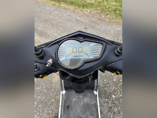 scooter électrique thumbnail 5