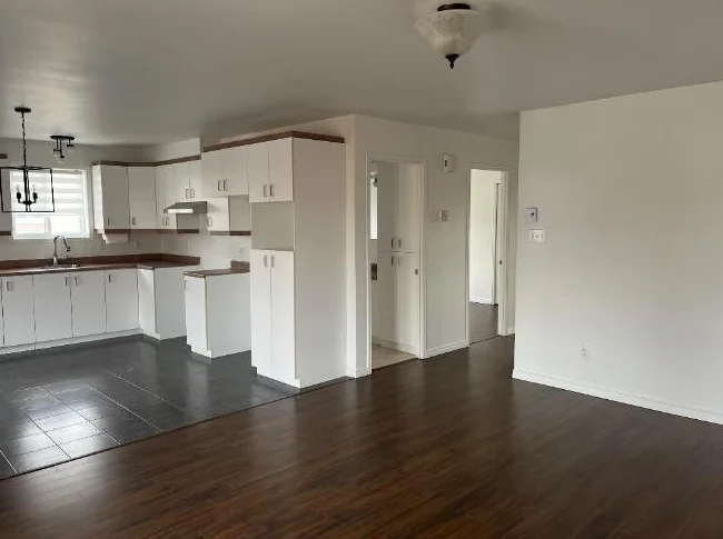 5 1/2 Style Condos LIBRE MAINTENANT thumbnail 2