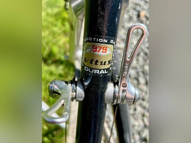 Vélo vintage modèle Tour de France 1984, cadre Vitus 979 thumbnail 3