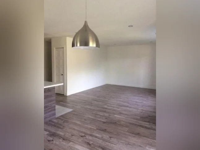 Grand logement 5 1/2 au 24 rue Arsène thumbnail 7