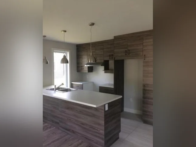 Grand logement 5 1/2 au 24 rue Arsène thumbnail 5