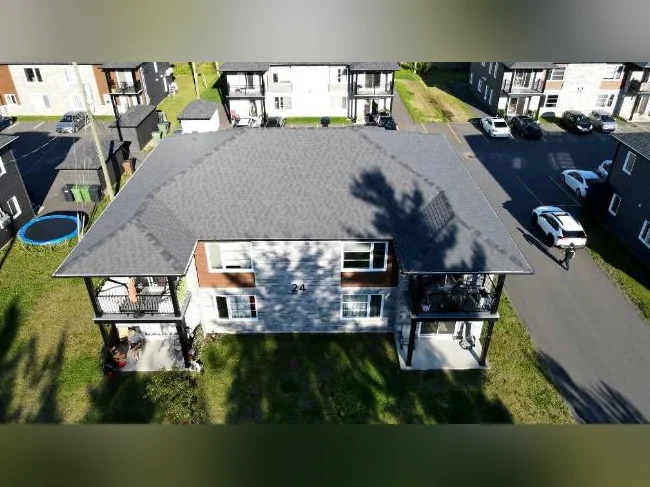 Grand logement 5 1/2 au 24 rue Arsène