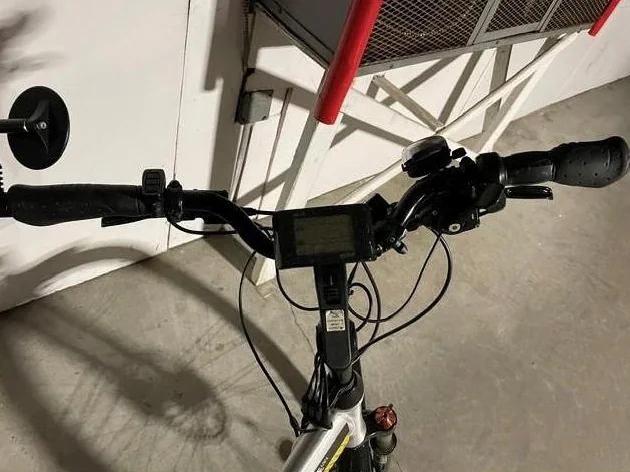 Vélo électrique VELEC P2E 48V 13,2 AH + batterie supplémentaire 9AH thumbnail 4