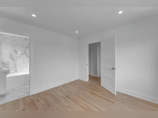 Grand 7½ rénové | 3 chambres | 2 salles de bain | Secteur calme thumbnail 6
