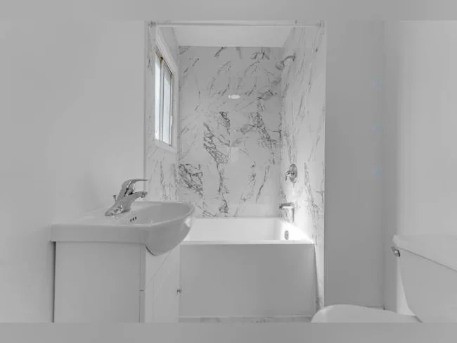 Grand 7½ rénové | 3 chambres | 2 salles de bain | Secteur calme thumbnail 9