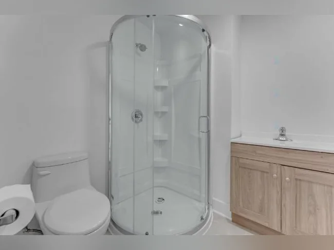 Grand 7½ rénové | 3 chambres | 2 salles de bain | Secteur calme thumbnail 10