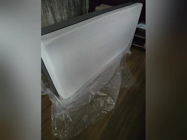PLANTE A 35.00 ET MATELAS NEUF 39 POUCES A 300. thumbnail 2