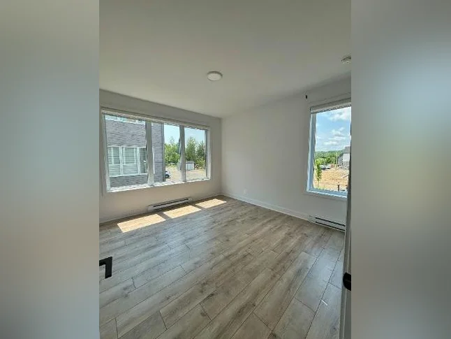 🏡 CONDO NEUF 3 CHAMBRES À LOUER – PRÉVOST thumbnail 4