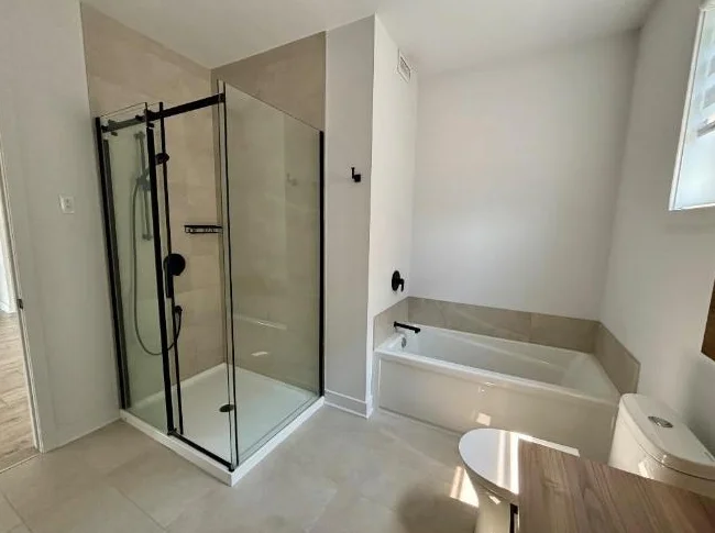 🏡 CONDO NEUF 3 CHAMBRES À LOUER – PRÉVOST thumbnail 8