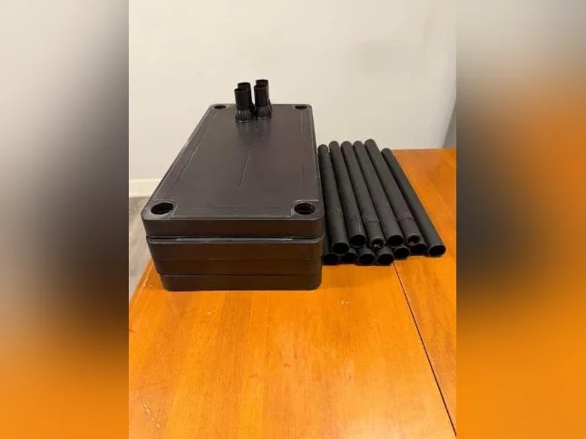 4-Tier Plastic Storage Shelf / Étagère en plastique à 4 tablettes / Estantería plástico 4 niveles thumbnail 4