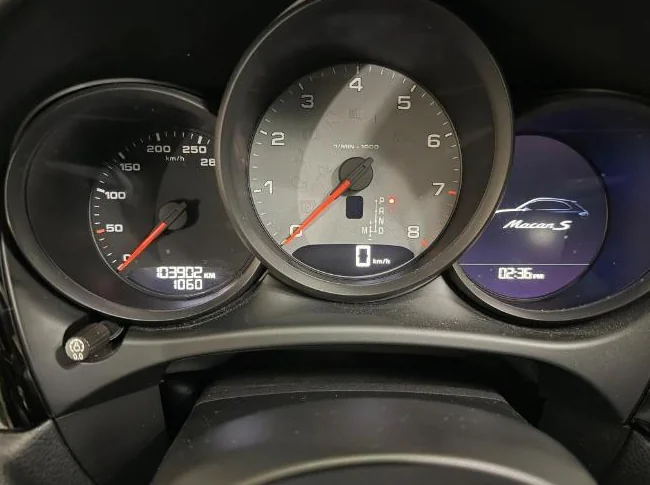 Porsche Macan S nouveau moteur 24500km vente d’accommodation thumbnail 6