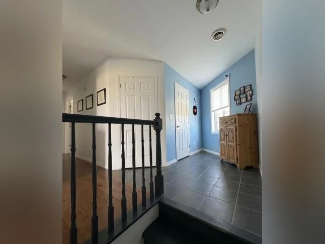 Appartement style condo à louer thumbnail 3