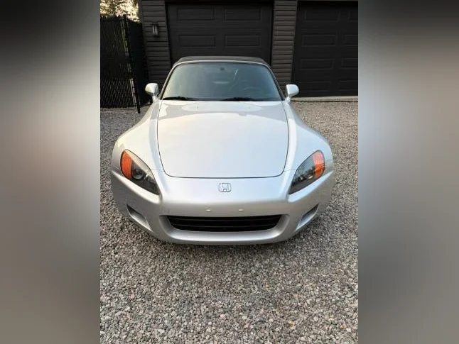 Honda S2000 2003 CANADIENNE NON-VGA
