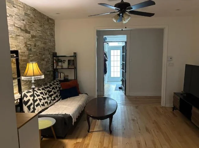 Superbe 41/2 style condo a Rosemont avec cour thumbnail 3